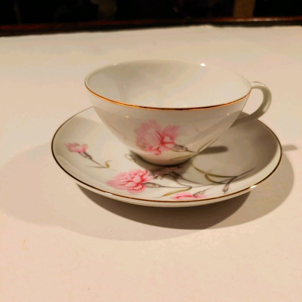 Antique Royal Court, Japan Teacup & Saucer
